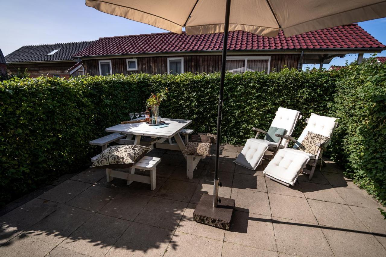 Recreatiepark Tusken de Marren Hotel Akkrum Buitenkant foto